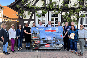 Cordia Keller (Musikverein 08 Ober-Roden), Sylvia Altenberg (Jazzclub), Jenny Roters (RAUM), Tanja Garlt (Theater Total), Thomas Mörsdorf (Fachbereichsleiter Kultur, Heimat und Europa), Bürgermeister Jörg Rotter, Wilhelm Schöneberger, Hausherr und Initiator, Matthias Hallmann (RAUM), Albert Böttner (Jazzclub), Jörg Berkes (RAUM), Christiane Lotz (RAUM) und Selahattin Karademir (Deutsch-Türkischer Freundschaftsverein).