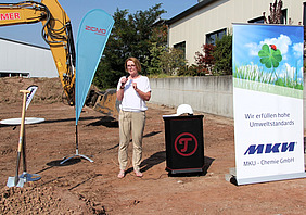 Erste Stadträtin Andrea Schülner bei ihrer Rede.