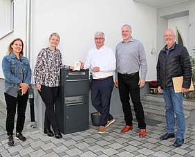Von links: Tanja Kloft, Mareike Koch, Bürgermeister Jörg Rotter, Tobias Koch und Michael Meyer t