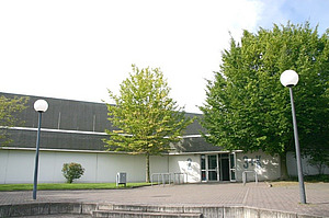 Eingangsbereich der Sporthalle Ober-Roden